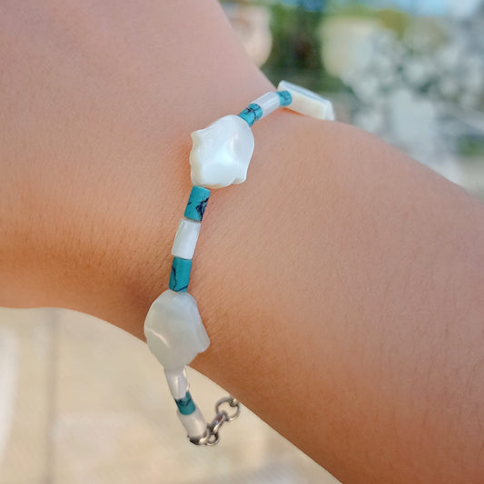 Pulsera de Nácar, Turquesa Reconstituida y Acero Quirúrgico